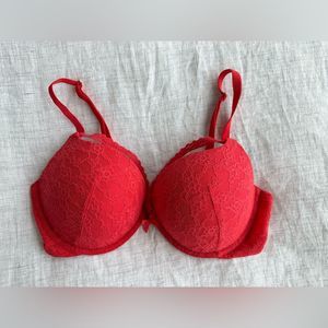 Victoria’s Secret Red Lace Push Up Bra Size 36D